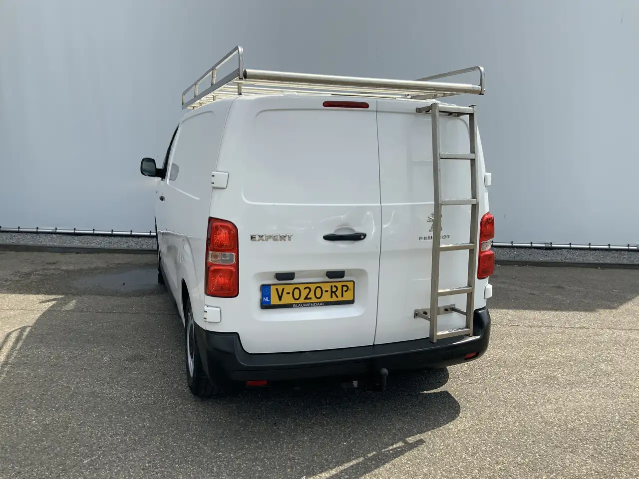 Peugeot Expert glazenwasser 226S 1.6 BlueHDI 115 Inbouw 530 liter - Βαν: φωτογραφία 4 Peugeot Expert glazenwasser 226S 1.6 BlueHDI 115 Inbouw 530 liter - Βαν: φωτογραφία 4