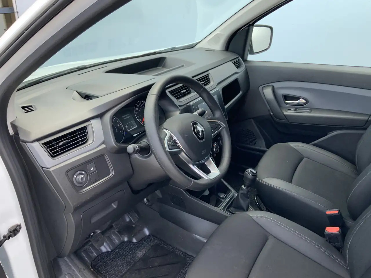 Renault Express 1.5 dCi 75 Comfort +Airco Cruise Navi Scherm Euro - Μικρό βαν: φωτογραφία 5 Renault Express 1.5 dCi 75 Comfort +Airco Cruise Navi Scherm Euro - Μικρό βαν: φωτογραφία 5