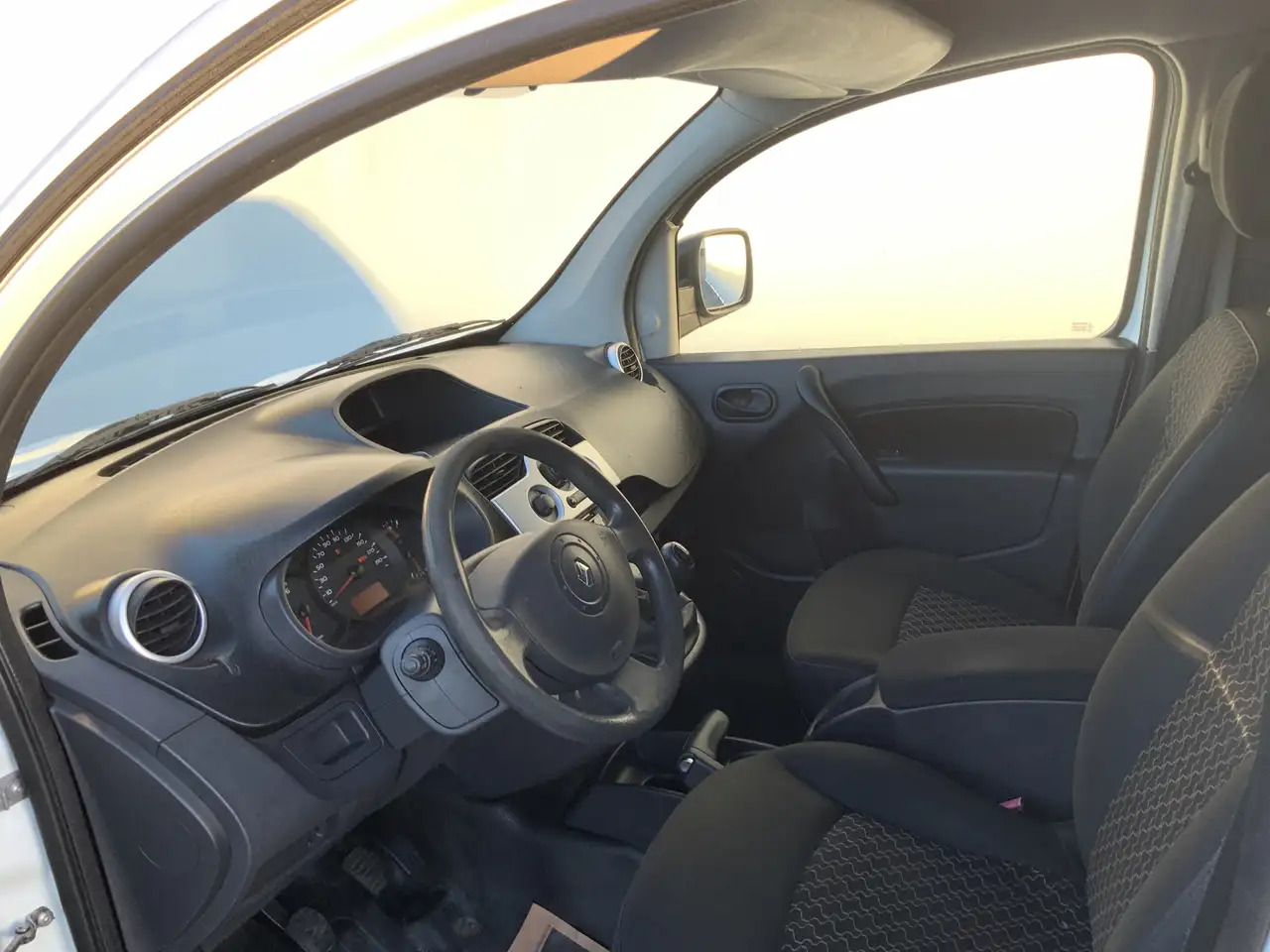 Renault Kangoo Express 1.5 dCi 70 Express Comfort Airco Trekhaak - Μικρό βαν: φωτογραφία 4 Renault Kangoo Express 1.5 dCi 70 Express Comfort Airco Trekhaak - Μικρό βαν: φωτογραφία 4