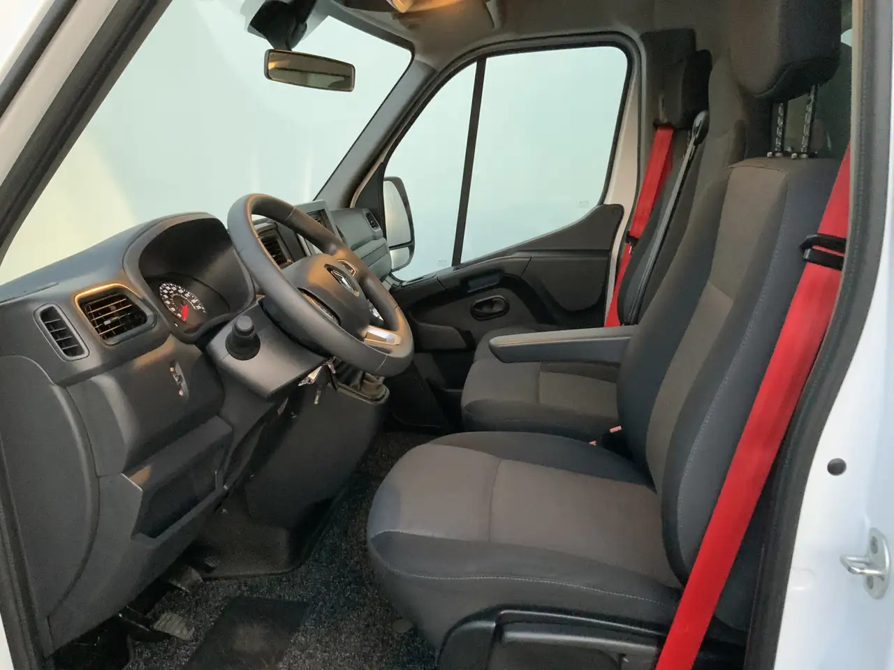 Renault Master T35 2.3 dCi 145 L3 Meubelbak&Klep Zijdeur Airco Cr - Επαγγελματικό αυτοκίνητο κόφα: φωτογραφία 4 Renault Master T35 2.3 dCi 145 L3 Meubelbak&Klep Zijdeur Airco Cr - Επαγγελματικό αυτοκίνητο κόφα: φωτογραφία 4