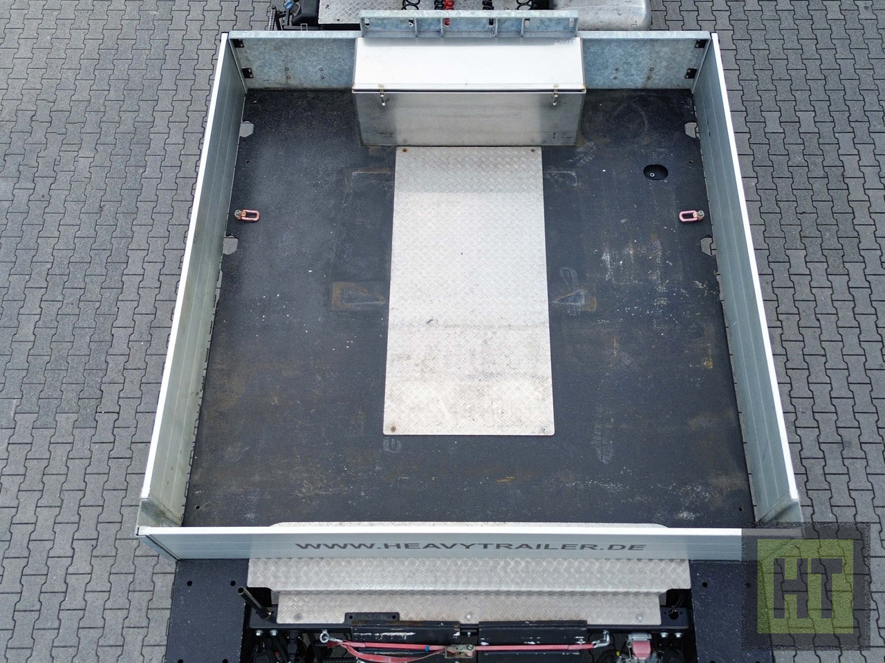 Doll 2-Achs-Tiefbett mit Pantherfahrwerk - Επικαθήμενο με χαμηλό δάπεδο: φωτογραφία 2 Doll 2-Achs-Tiefbett mit Pantherfahrwerk - Επικαθήμενο με χαμηλό δάπεδο: φωτογραφία 2