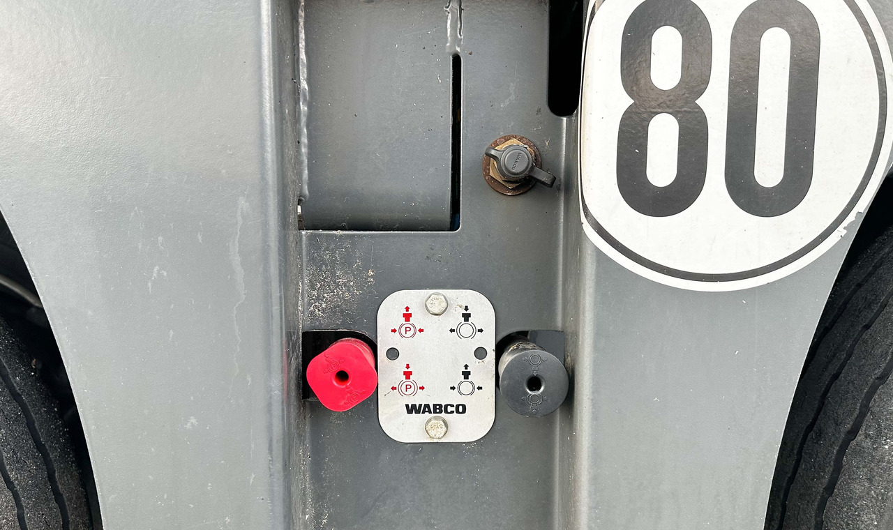 Faymonville MAX Trailer 3-Achs-Tiefbett mit Pendelachsen - Επικαθήμενο με χαμηλό δάπεδο: φωτογραφία 5 Faymonville MAX Trailer 3-Achs-Tiefbett mit Pendelachsen - Επικαθήμενο με χαμηλό δάπεδο: φωτογραφία 5