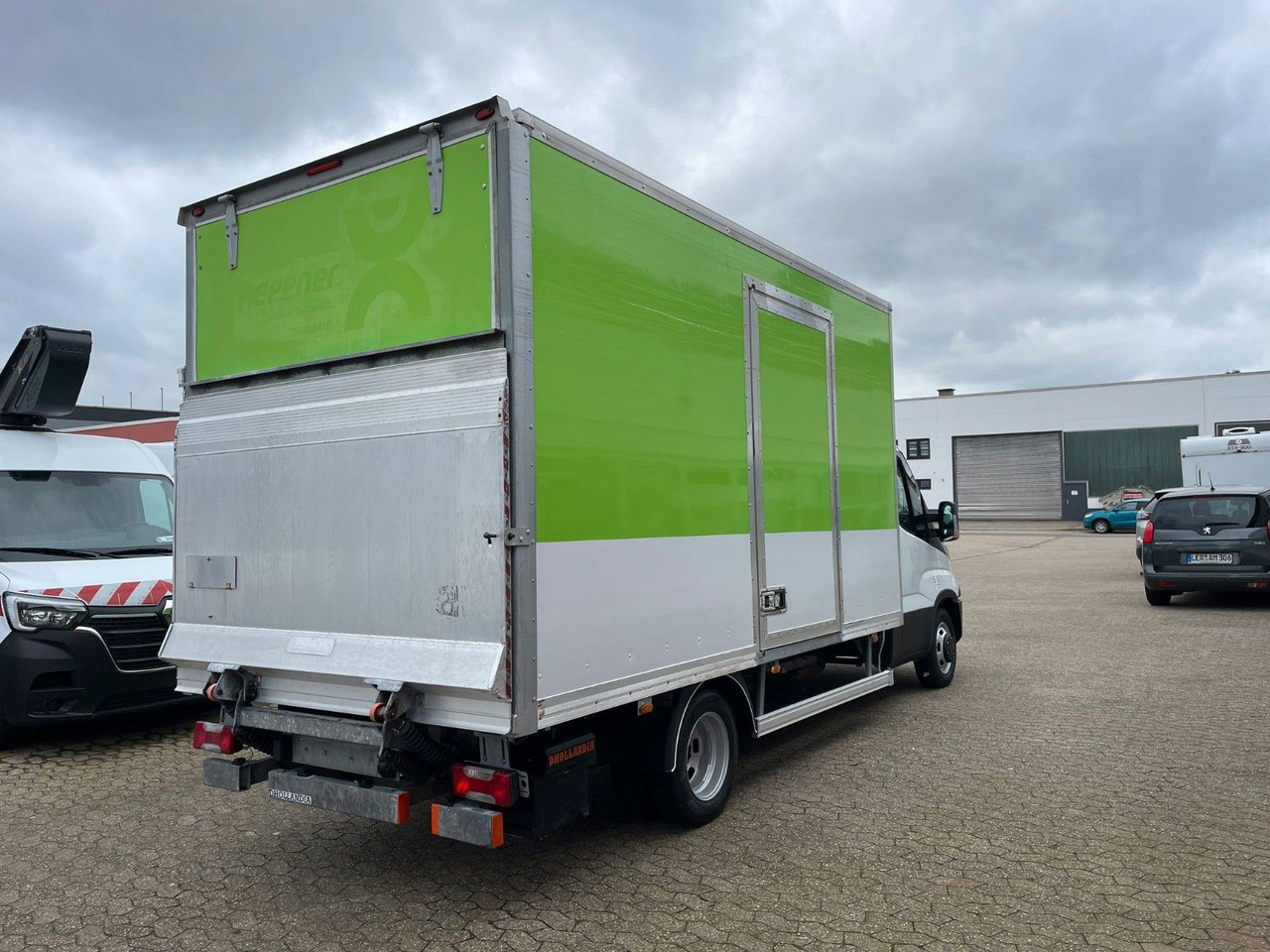 Iveco Daily 35C15 Koffer 4.2m Ladebordwand - Επαγγελματικό αυτοκίνητο κόφα: φωτογραφία 4 Iveco Daily 35C15 Koffer 4.2m Ladebordwand - Επαγγελματικό αυτοκίνητο κόφα: φωτογραφία 4
