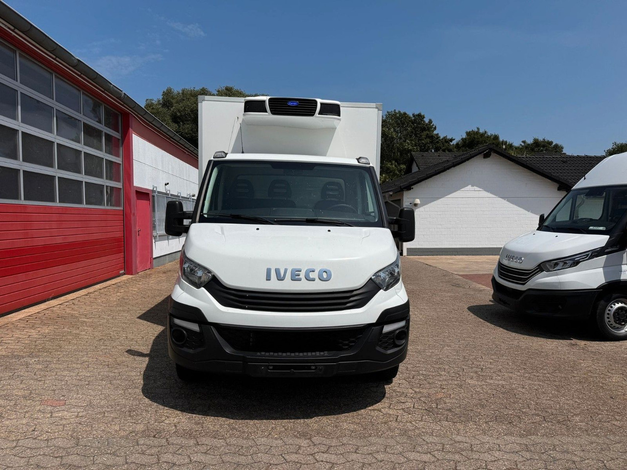 Iveco Daily 35C16 Tiefkühlkoffer Carrier Pulsor350 LWB - Επαγγελματικό αυτοκίνητο ψυγείο: φωτογραφία 2 Iveco Daily 35C16 Tiefkühlkoffer Carrier Pulsor350 LWB - Επαγγελματικό αυτοκίνητο ψυγείο: φωτογραφία 2