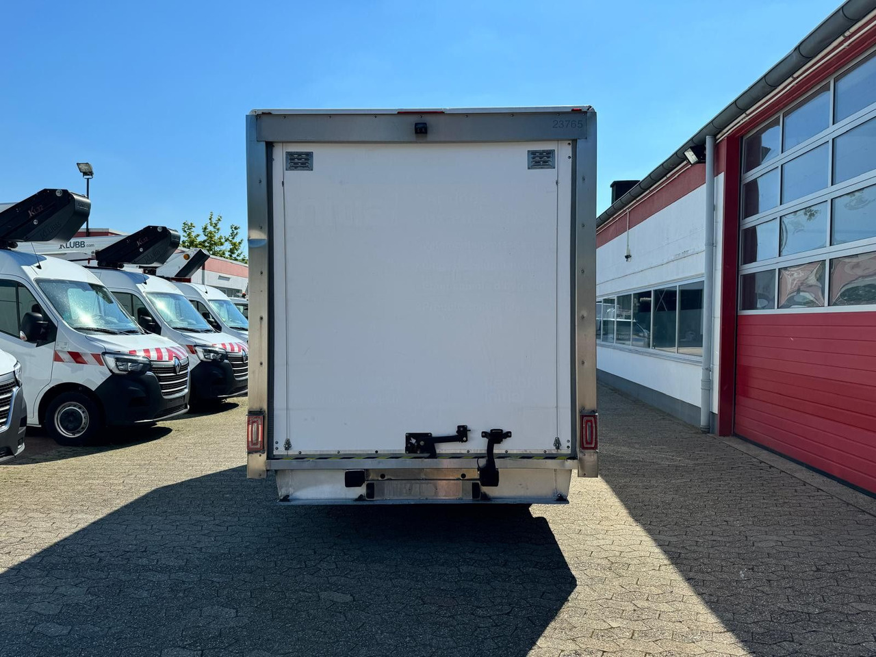 Renault Master Koffer mit Auffahrrampe 1200kg Nutzlast - Επαγγελματικό αυτοκίνητο κόφα: φωτογραφία 5 Renault Master Koffer mit Auffahrrampe 1200kg Nutzlast - Επαγγελματικό αυτοκίνητο κόφα: φωτογραφία 5