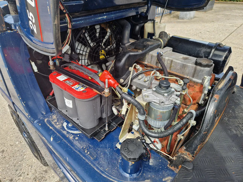 Caterpillar DP25K met breed vorkenbord - Πετρελαιοκίνητο περονοφόρο: φωτογραφία 5 Caterpillar DP25K met breed vorkenbord - Πετρελαιοκίνητο περονοφόρο: φωτογραφία 5