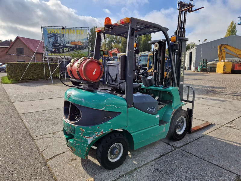Maximal Nissan Zhejiang 2.5 ton LPG LOW HOURS - Υγραεριοκίνητο περονοφόρο: φωτογραφία 4 Maximal Nissan Zhejiang 2.5 ton LPG LOW HOURS - Υγραεριοκίνητο περονοφόρο: φωτογραφία 4