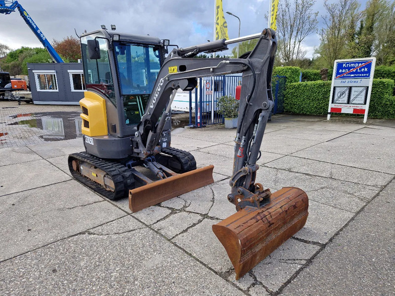 Volvo ECR25D met 2562 uur - Μίνι εκσκαφέας: φωτογραφία 2 Volvo ECR25D met 2562 uur - Μίνι εκσκαφέας: φωτογραφία 2
