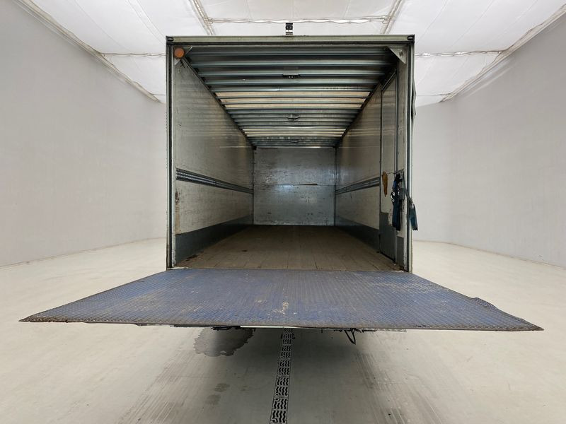 Φορτηγό κόφα DAF CF65.250: φωτογραφία 6