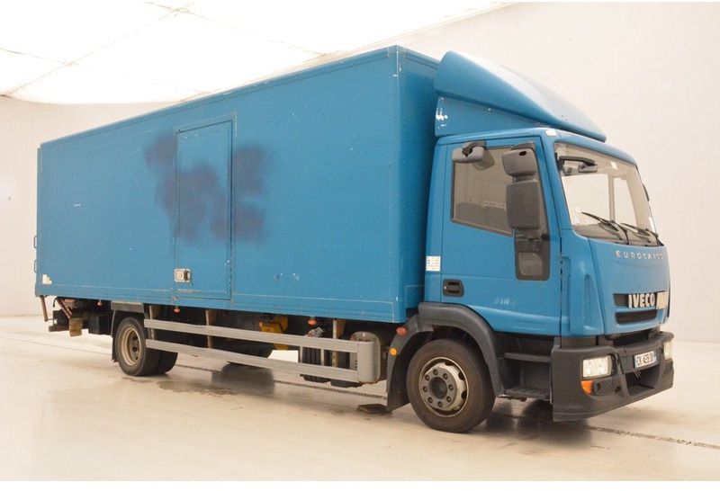Iveco Eurocargo 120E18 - Φορτηγό κόφα: φωτογραφία 3 Iveco Eurocargo 120E18 - Φορτηγό κόφα: φωτογραφία 3