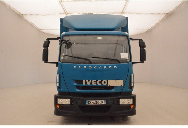 Iveco Eurocargo 120E18 - Φορτηγό κόφα: φωτογραφία 2 Iveco Eurocargo 120E18 - Φορτηγό κόφα: φωτογραφία 2