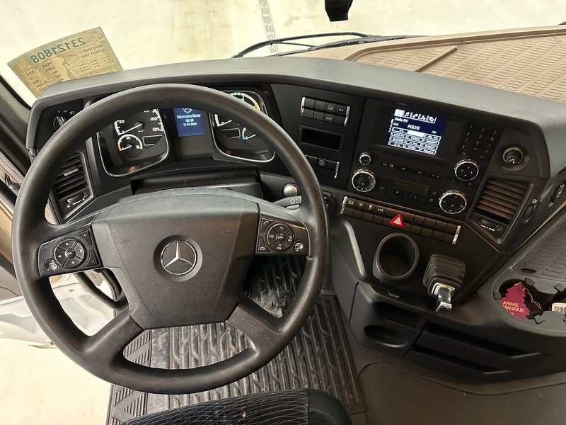 Τράκτορας Mercedes-Benz Actros 1942: φωτογραφία 11 Τράκτορας Mercedes-Benz Actros 1942: φωτογραφία 11