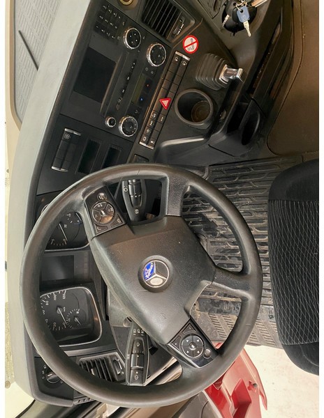 Τράκτορας Mercedes-Benz Actros 1942: φωτογραφία 10 Τράκτορας Mercedes-Benz Actros 1942: φωτογραφία 10