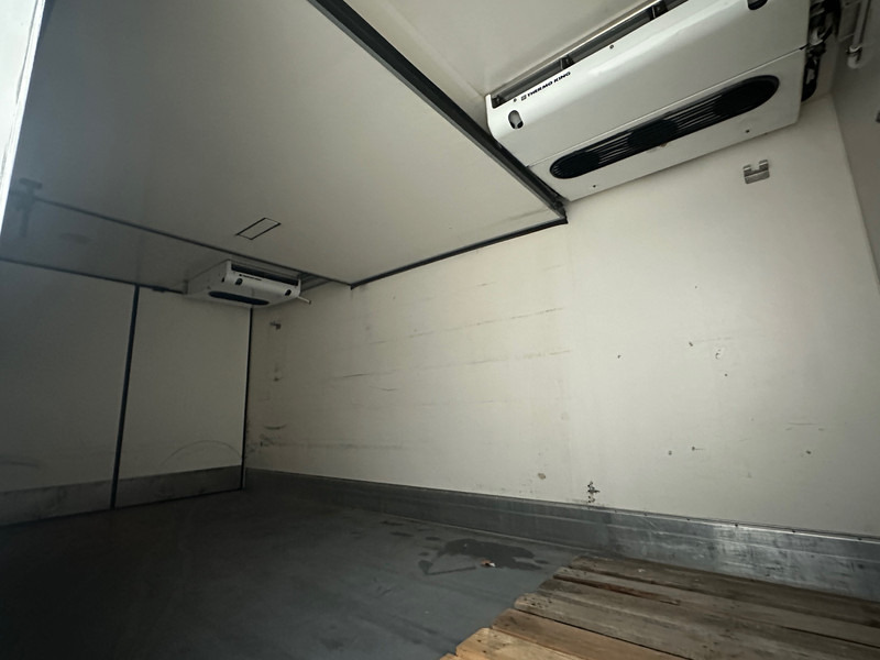 Φορτηγό ψυγείο Mercedes-Benz Atego 1218: φωτογραφία 6 Φορτηγό ψυγείο Mercedes-Benz Atego 1218: φωτογραφία 6