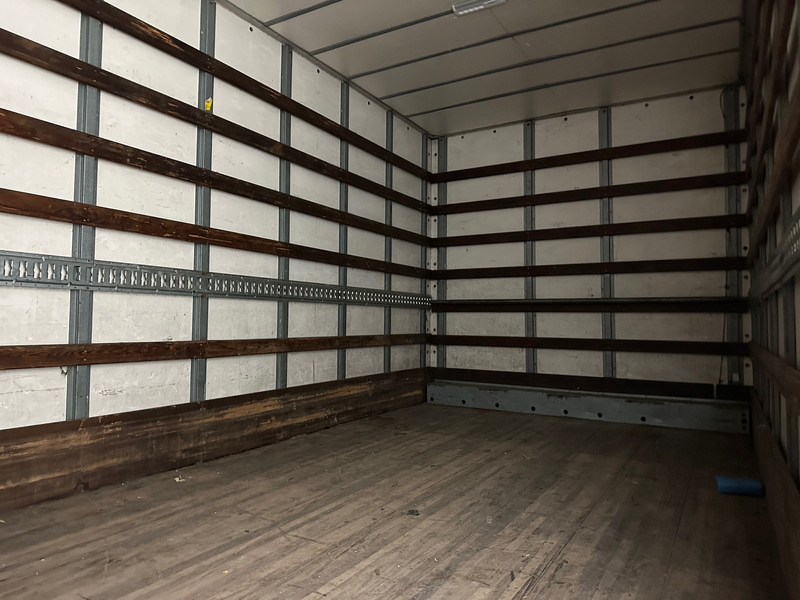 Φορτηγό κόφα Mercedes-Benz Atego 815: φωτογραφία 10 Φορτηγό κόφα Mercedes-Benz Atego 815: φωτογραφία 10