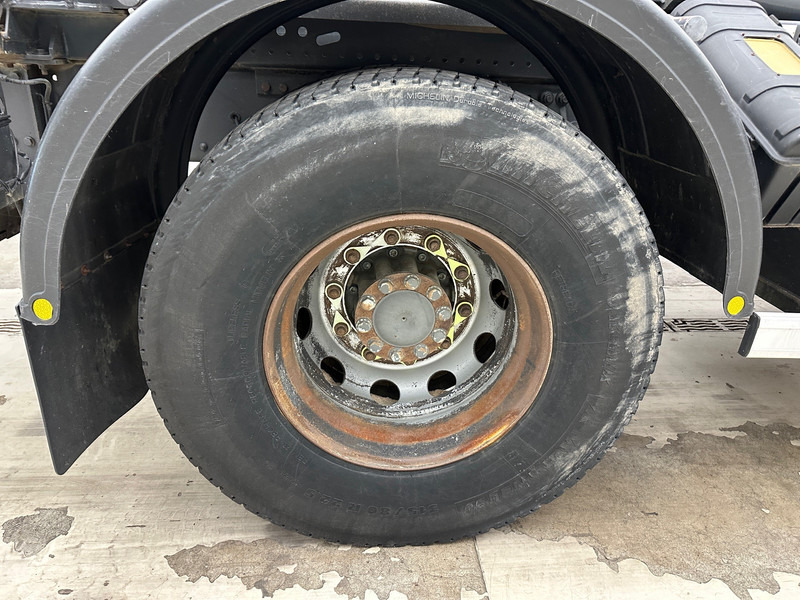 Mercedes-Benz Axor 1824 - Φορτηγό φόρτωσης γάντζου, Φορτηγό με γερανό: φωτογραφία 5 Mercedes-Benz Axor 1824 - Φορτηγό φόρτωσης γάντζου, Φορτηγό με γερανό: φωτογραφία 5