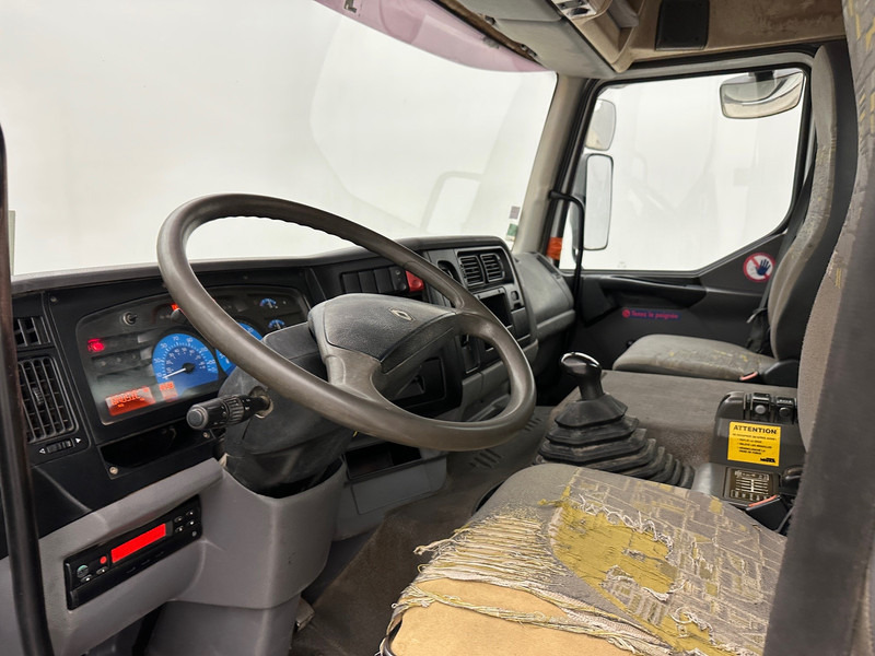 Φορτηγό ανατρεπόμενο, Φορτηγό με γερανό Renault Kerax 320 DCi: φωτογραφία 12