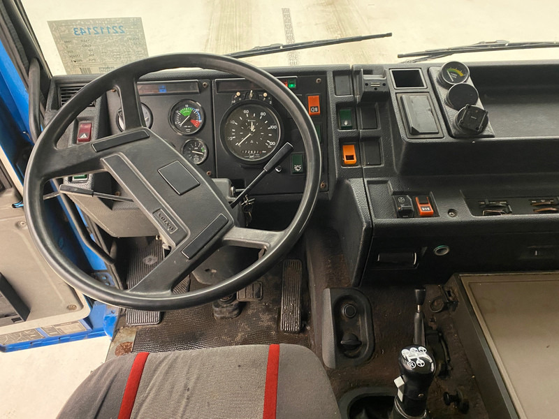 Φορτηγό σασί Volvo F10.320: φωτογραφία 9