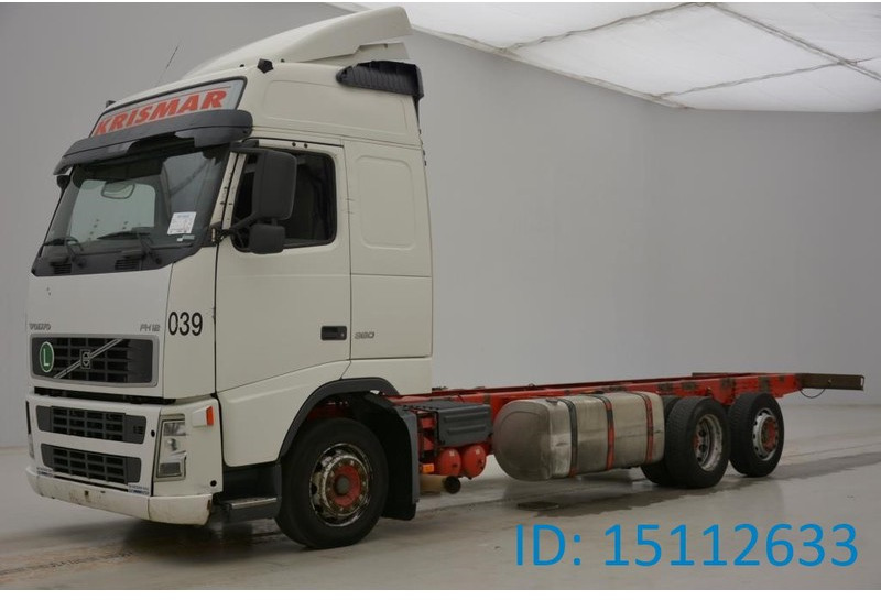 Volvo FH12.380 - 6x2 Globetrotter - Φορτηγό σασί: φωτογραφία 1 Volvo FH12.380 - 6x2 Globetrotter - Φορτηγό σασί: φωτογραφία 1