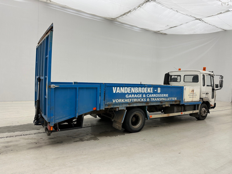 Volvo FL 180 - Φορτηγό ανατρεπόμενο: φωτογραφία 4 Volvo FL 180 - Φορτηγό ανατρεπόμενο: φωτογραφία 4