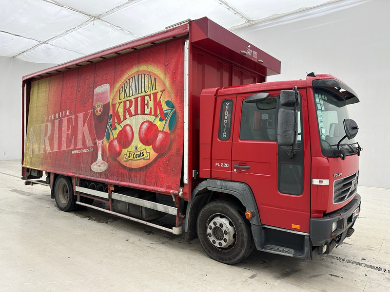 Volvo FL 220 - Φορτηγό μουσαμάς: φωτογραφία 3 Volvo FL 220 - Φορτηγό μουσαμάς: φωτογραφία 3