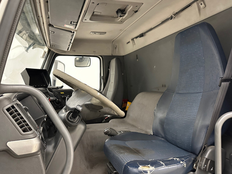 Φορτηγό βυτιοφόρο Volvo FM9.260: φωτογραφία 8