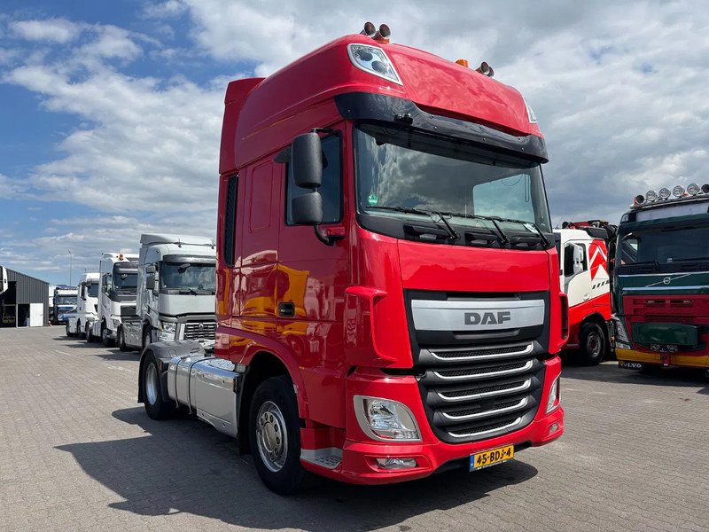 DAF XF 460 Super Spacecab Euro 6 - Τράκτορας: φωτογραφία 2 DAF XF 460 Super Spacecab Euro 6 - Τράκτορας: φωτογραφία 2