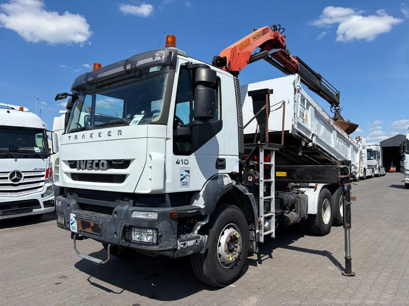 Iveco Trakker 410 6X4 Manual Gearbox 2 Way Tipper + Palfinger PK15500 - Φορτηγό ανατρεπόμενο, Φορτηγό με γερανό: φωτογραφία 1 Iveco Trakker 410 6X4 Manual Gearbox 2 Way Tipper + Palfinger PK15500 - Φορτηγό ανατρεπόμενο, Φορτηγό με γερανό: φωτογραφία 1