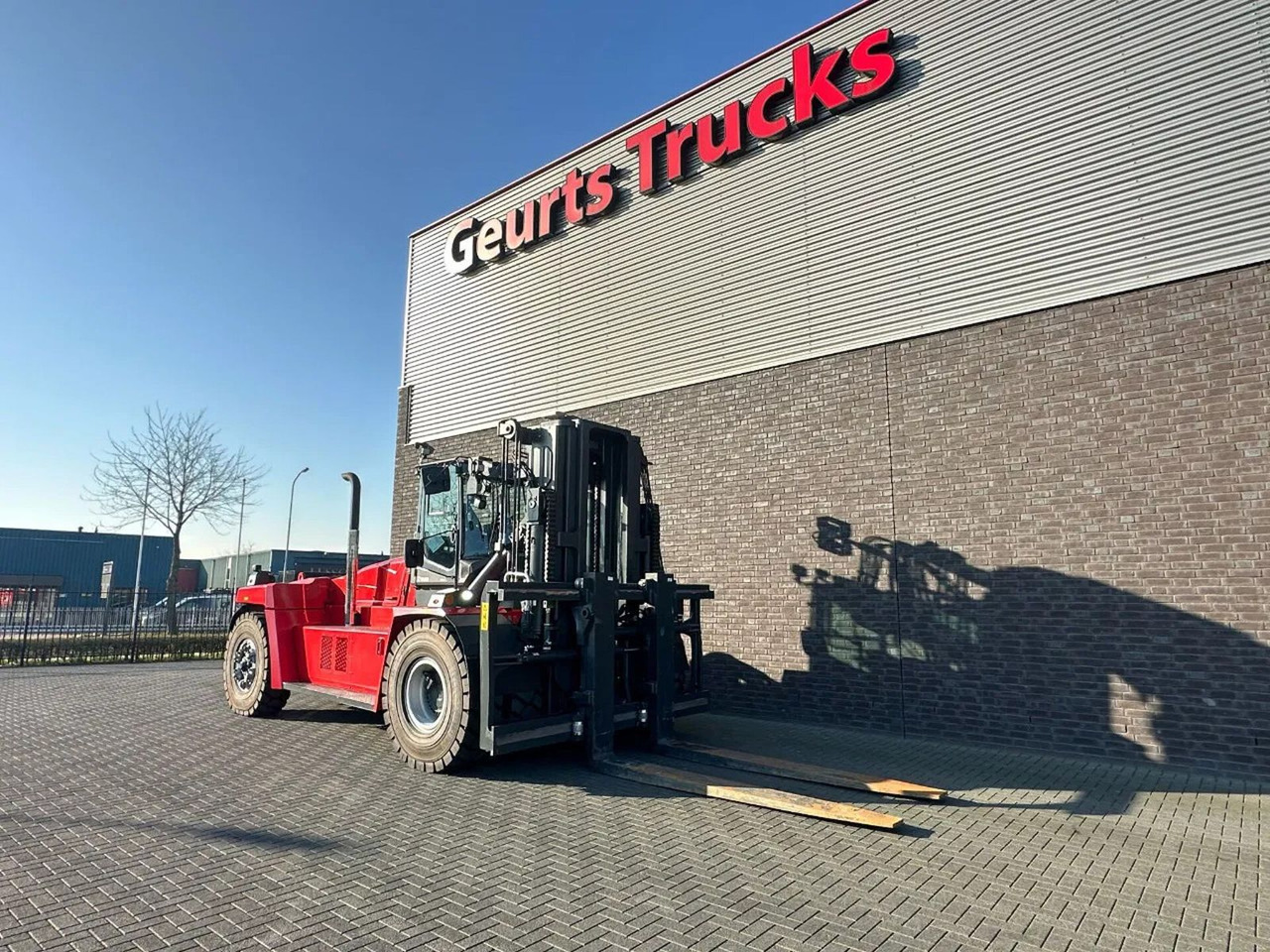 Kalmar DCG 330-12 VORKHEFTRUCK/ GABELSTAPLER/ FORKLIFT - Πετρελαιοκίνητο περονοφόρο: φωτογραφία 5 Kalmar DCG 330-12 VORKHEFTRUCK/ GABELSTAPLER/ FORKLIFT - Πετρελαιοκίνητο περονοφόρο: φωτογραφία 5