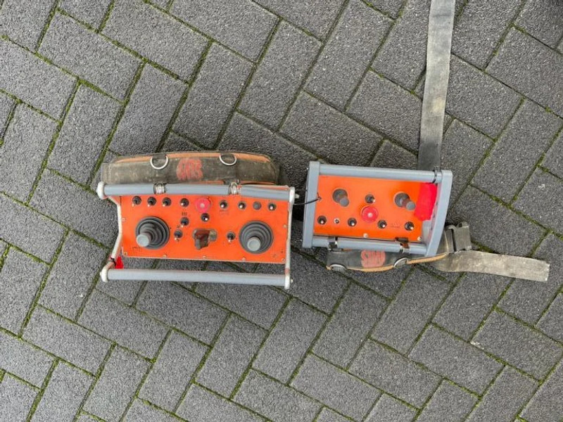 Leasing Mercedes-Benz Actros 3248 8X4 TRIDEM MTS DINO 12 SAUGBAGGER/SUCTIONEXAVATOR/GRONDZUIGER Mercedes-Benz Actros 3248 8X4 TRIDEM MTS DINO 12 SAUGBAGGER/SUCTIONEXAVATOR/GRONDZUIGER: φωτογραφία 16