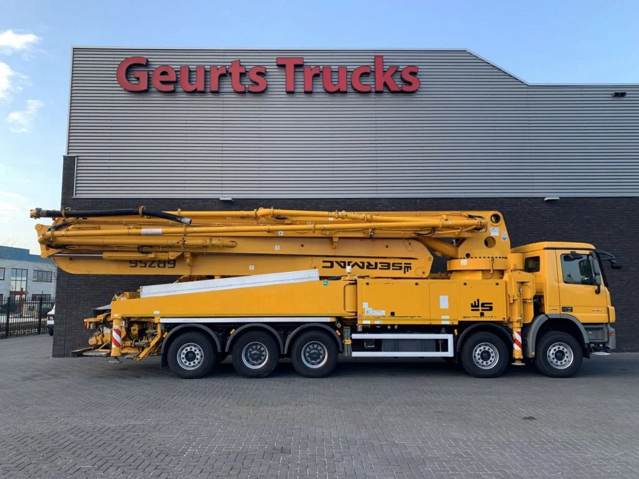 Mercedes-Benz Actros 5041 10X4 + SERMAC 6 RZ 56 METER CONCRETE - Αντλία σκυροδέματος: φωτογραφία 5 Mercedes-Benz Actros 5041 10X4 + SERMAC 6 RZ 56 METER CONCRETE - Αντλία σκυροδέματος: φωτογραφία 5
