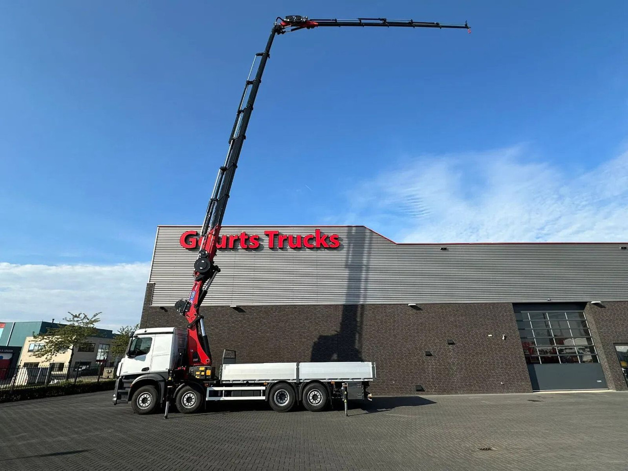 Mercedes-Benz Arocs 3251 8X2 + HMF 7020-K7 FJ 1400-K6 KRAAN/KR - Φορτηγό με γερανό: φωτογραφία 4 Mercedes-Benz Arocs 3251 8X2 + HMF 7020-K7 FJ 1400-K6 KRAAN/KR - Φορτηγό με γερανό: φωτογραφία 4