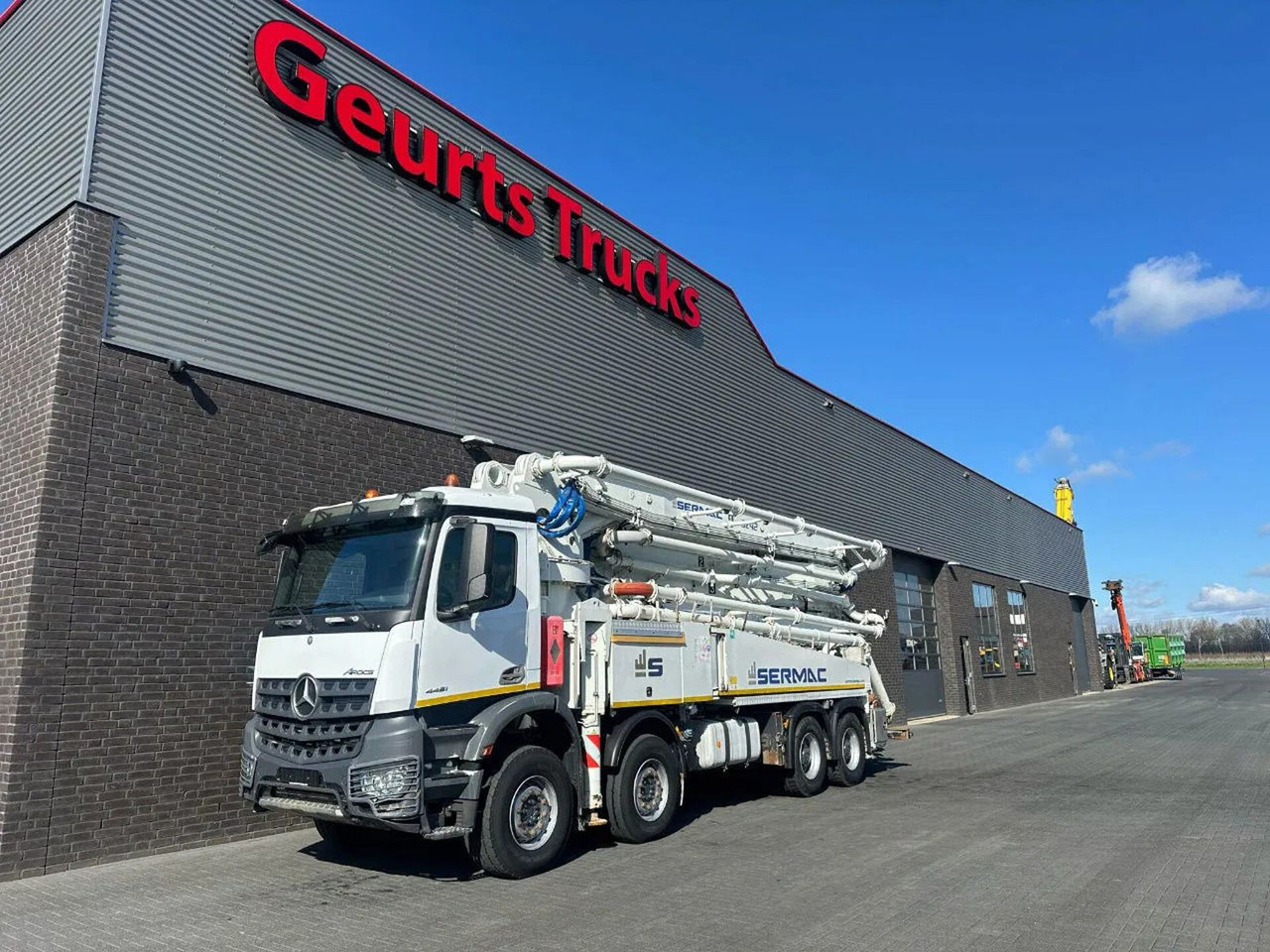Mercedes-Benz Arocs 4451 8X4 + SERMAC 5Z42 BETONPOMP/BETONPUMP - Αντλία σκυροδέματος: φωτογραφία 2 Mercedes-Benz Arocs 4451 8X4 + SERMAC 5Z42 BETONPOMP/BETONPUMP - Αντλία σκυροδέματος: φωτογραφία 2