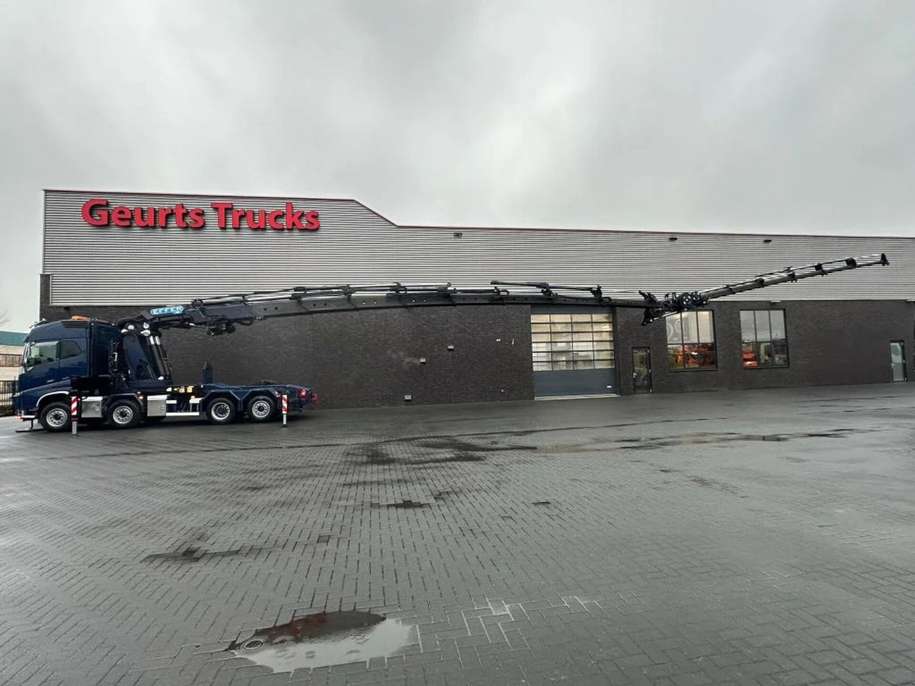 Volvo FH 16.650 8X2 + EFFER 1855/8S + JIB 6S HEAVY DUT - Τράκτορας: φωτογραφία 3 Volvo FH 16.650 8X2 + EFFER 1855/8S + JIB 6S HEAVY DUT - Τράκτορας: φωτογραφία 3