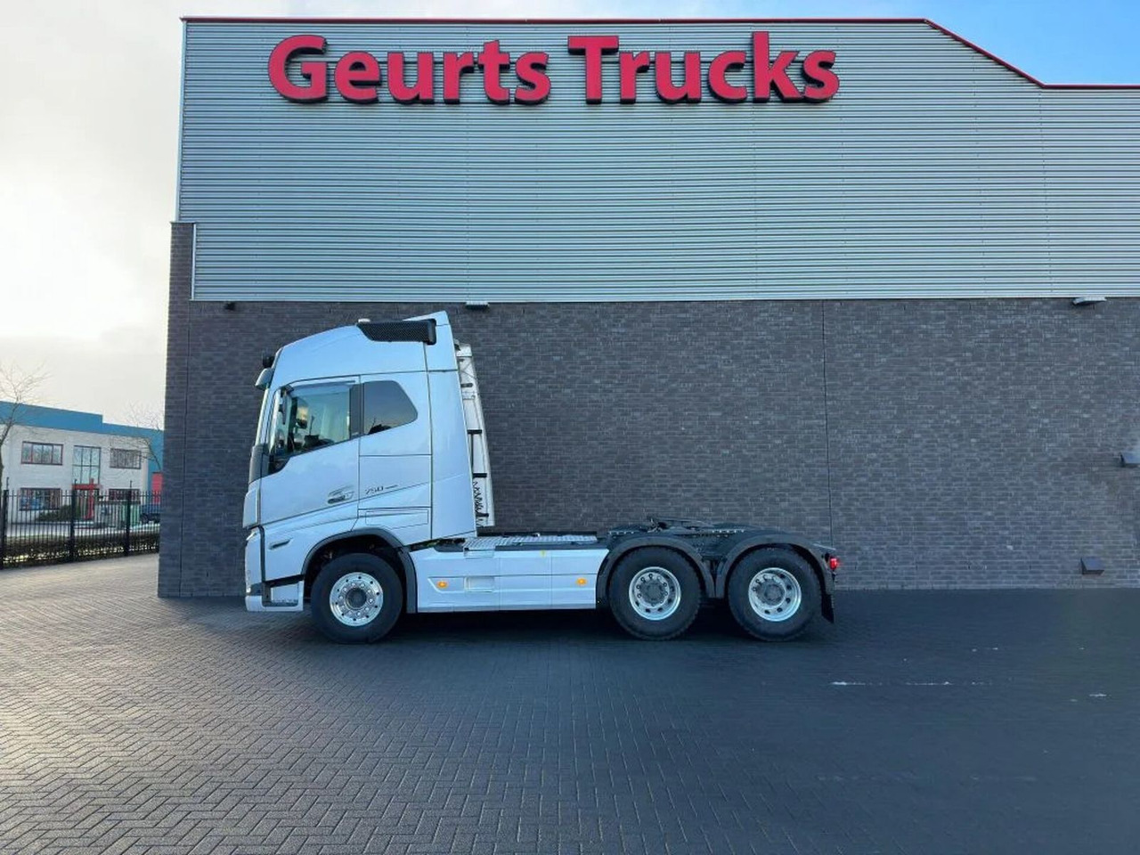 Volvo FH 16.750 6X4 TREKKER/TRACTOR/SZM EURO 6 HYDRAUL - Τράκτορας: φωτογραφία 1 Volvo FH 16.750 6X4 TREKKER/TRACTOR/SZM EURO 6 HYDRAUL - Τράκτορας: φωτογραφία 1