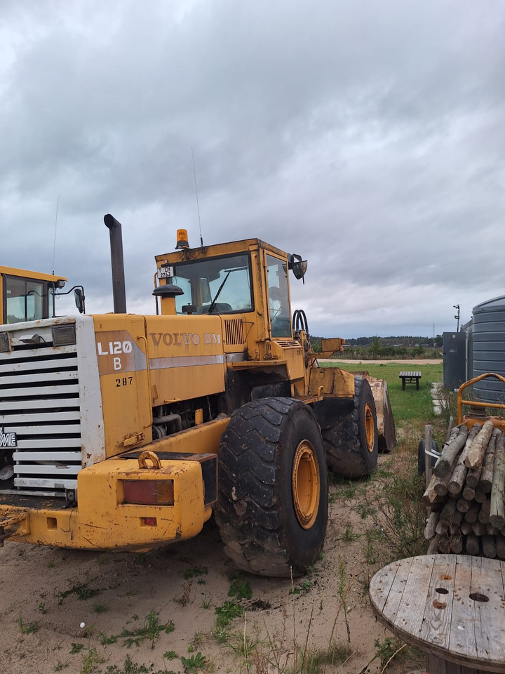 VOLVO L120 - Ελαστιχοφόρος φορτωτής: φωτογραφία 4 VOLVO L120 - Ελαστιχοφόρος φορτωτής: φωτογραφία 4