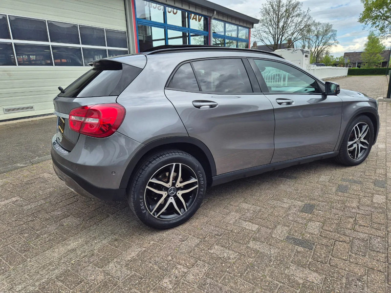 Mercedes-Benz GLA 200 Automaat. AMG. Edition 1 - Λιμουζίνα/ Sedan: φωτογραφία 2 Mercedes-Benz GLA 200 Automaat. AMG. Edition 1 - Λιμουζίνα/ Sedan: φωτογραφία 2