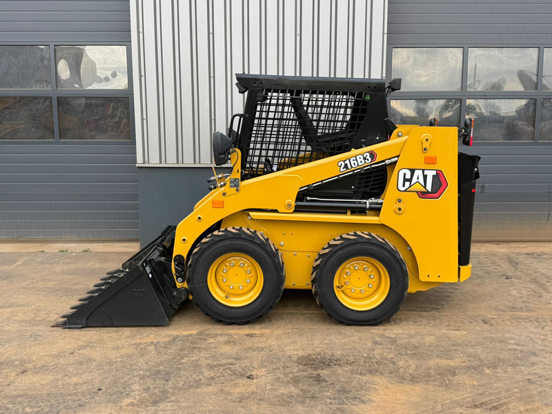 Caterpillar 216B3 - Ελαστιχοφόρος φορτωτής: φωτογραφία 1 Caterpillar 216B3 - Ελαστιχοφόρος φορτωτής: φωτογραφία 1