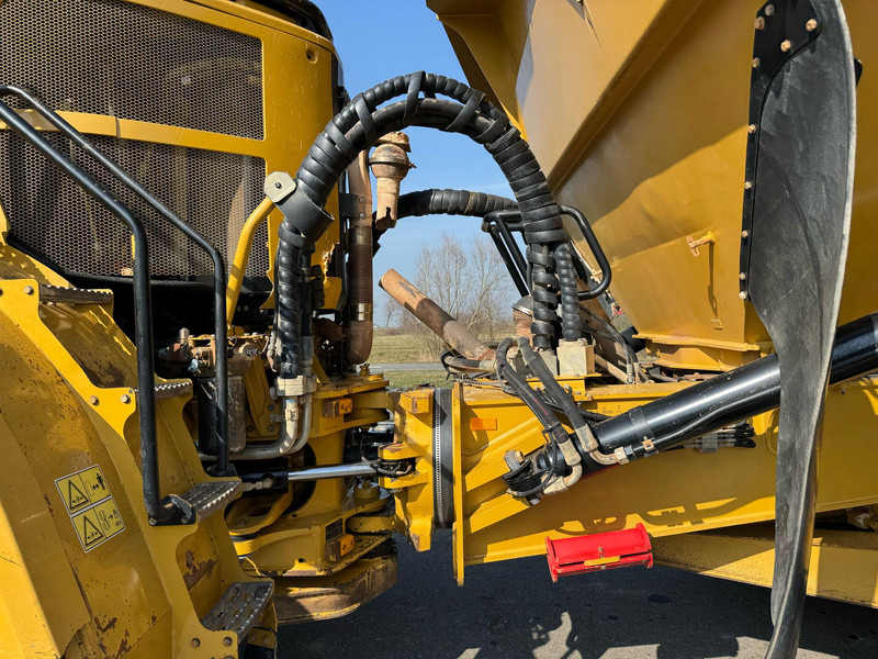 Αρθρωτό φορτηγό Caterpillar 735C - Rebuild transmission: φωτογραφία 17
