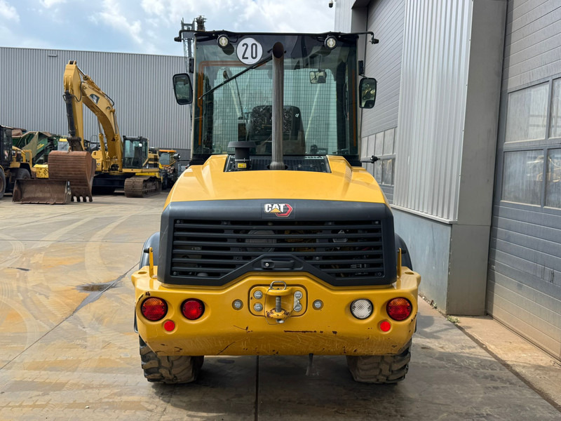 Caterpillar 908M - Ελαστιχοφόρος φορτωτής: φωτογραφία 4 Caterpillar 908M - Ελαστιχοφόρος φορτωτής: φωτογραφία 4