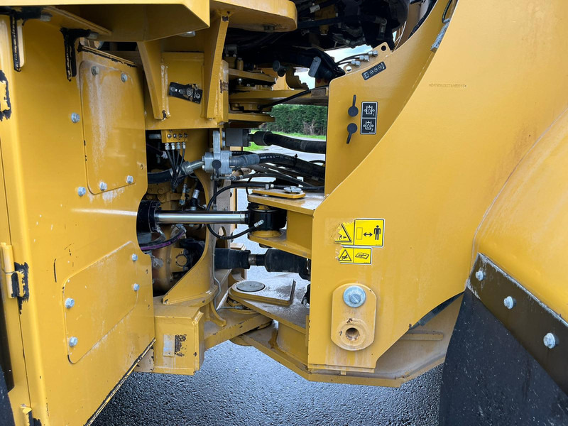 Ελαστιχοφόρος φορτωτής Caterpillar 962K - 3th Function: φωτογραφία 15