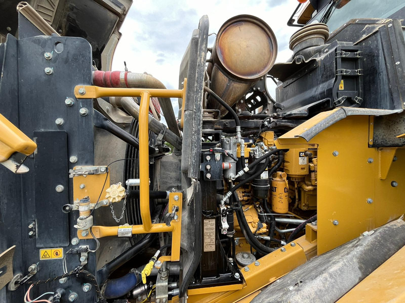 Ελαστιχοφόρος φορτωτής Caterpillar 962K - 3th Function: φωτογραφία 19