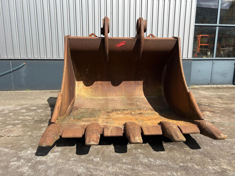 Caterpillar Caterpillar 385 bucket with teeth - Κουβας: φωτογραφία 2 Caterpillar Caterpillar 385 bucket with teeth - Κουβας: φωτογραφία 2