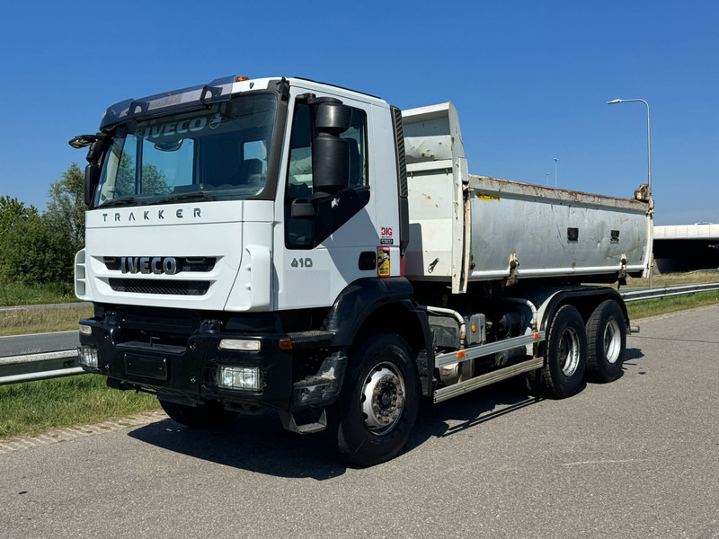 Iveco Trakker 410 6x4 Kipper - Φορτηγό ανατρεπόμενο: φωτογραφία 2 Iveco Trakker 410 6x4 Kipper - Φορτηγό ανατρεπόμενο: φωτογραφία 2