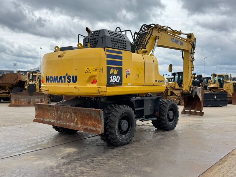 Komatsu PW180-11 - Τροχοφόρος εκσκαφέας: φωτογραφία 5 Komatsu PW180-11 - Τροχοφόρος εκσκαφέας: φωτογραφία 5