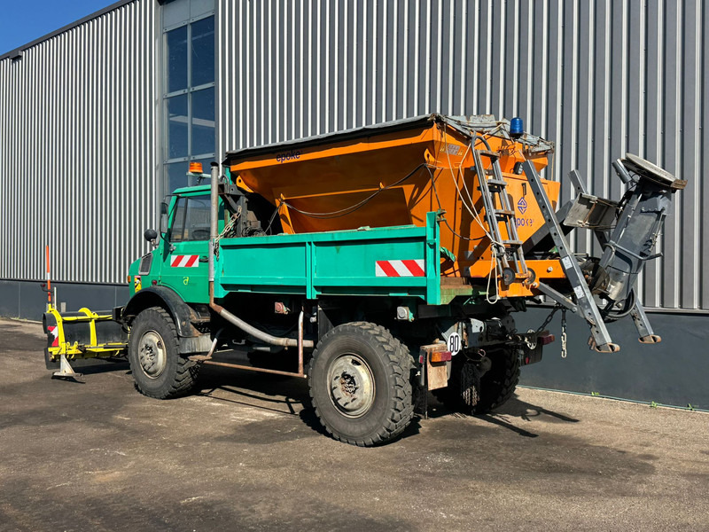 MERCEDESBENZ Unimog U1700 - Σάρωθρο δρόμων: φωτογραφία 3 MERCEDESBENZ Unimog U1700 - Σάρωθρο δρόμων: φωτογραφία 3
