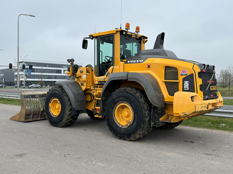 Volvo L110H - Ελαστιχοφόρος φορτωτής: φωτογραφία 3 Volvo L110H - Ελαστιχοφόρος φορτωτής: φωτογραφία 3