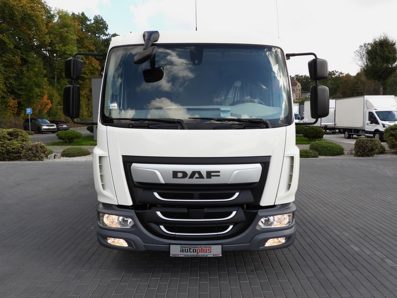 DAF LF 230 CONTAINER CARRIER PLATFORM + TRAILER WEBASTO CRUISE CONTROL LED LIGHTS PNEUMATICS AUTOMATIC TRANSMISSION TWIN WHEELS AIR CONDITIONING 230HP - Φορτηγό με ανοιχτή καρότσα: φωτογραφία 5 DAF LF 230 CONTAINER CARRIER PLATFORM + TRAILER WEBASTO CRUISE CONTROL LED LIGHTS PNEUMATICS AUTOMATIC TRANSMISSION TWIN WHEELS AIR CONDITIONING 230HP - Φορτηγό με ανοιχτή καρότσα: φωτογραφία 5