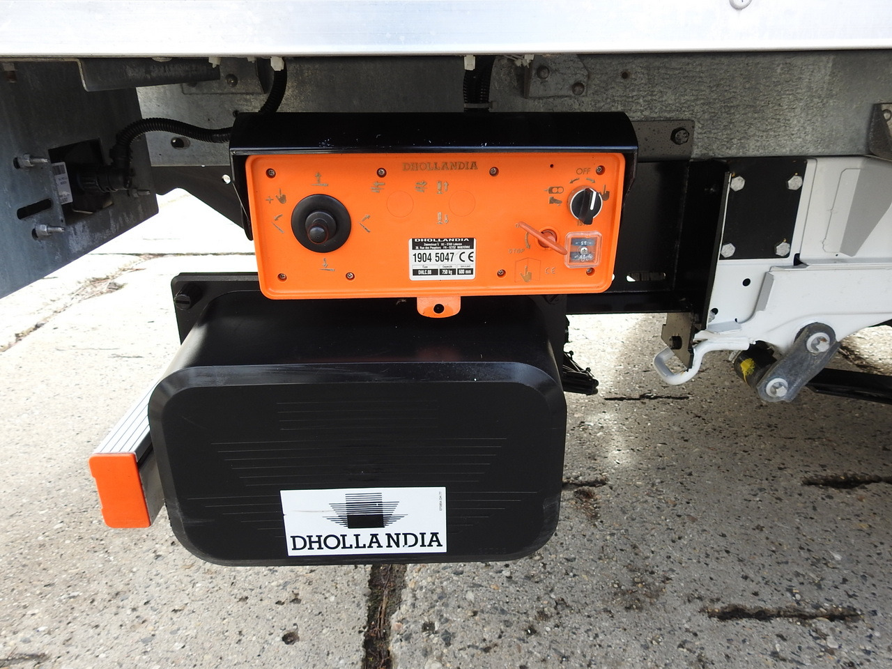 Επαγγελματικό αυτοκίνητο κόφα FIAT DUCATO BOX LIFT 8 PALLETS CRUISE CONTROL NAVIGATION AIR CONDITIONING LED LIGHTS  130HP: φωτογραφία 23