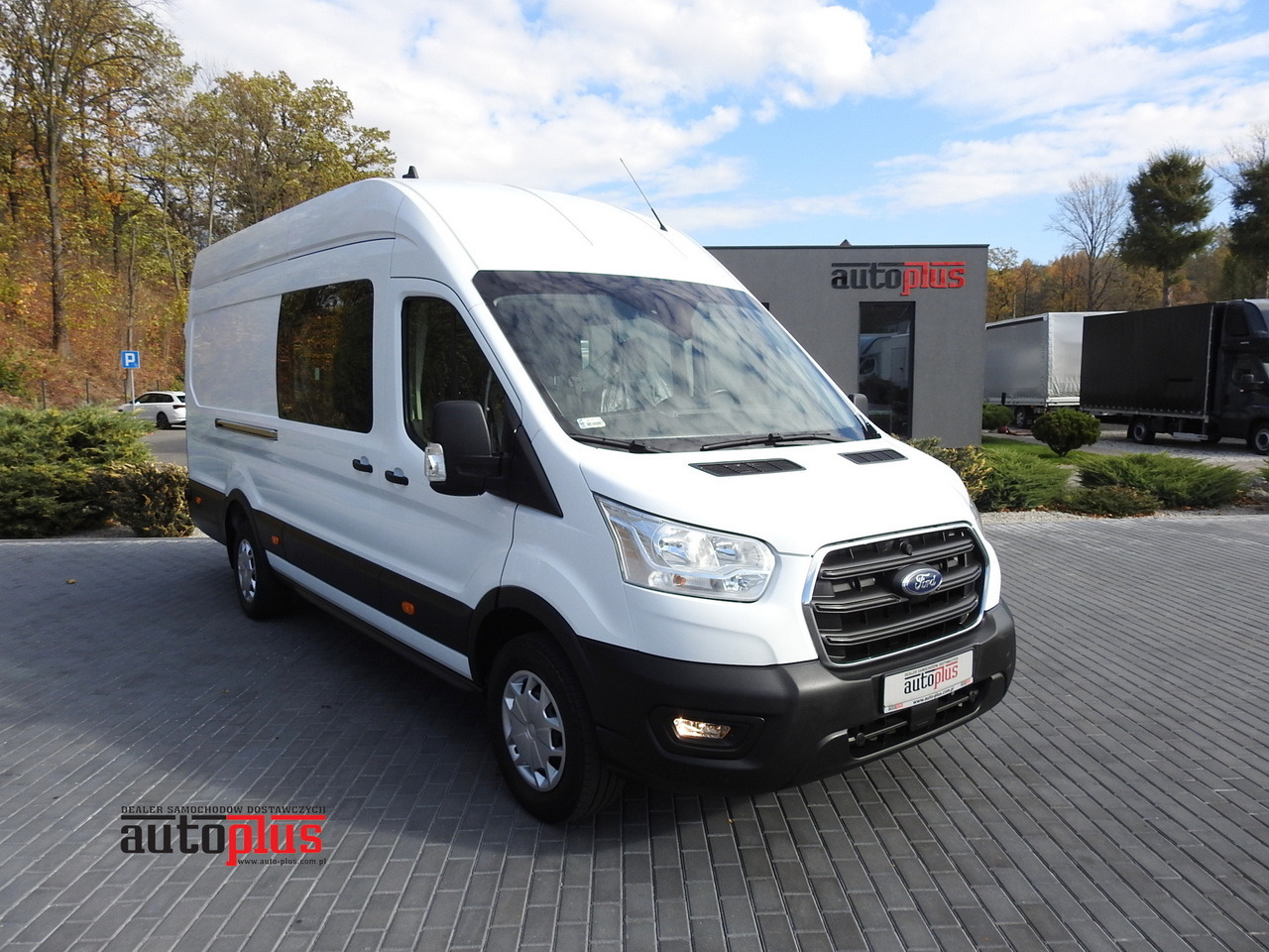 FORD TRANSIT BOX DELIVERY VAN 6 SEATS CRUISE CONTROL AIR CONDITIONING LED LIGHTS 130HP - Βαν: φωτογραφία 1 FORD TRANSIT BOX DELIVERY VAN 6 SEATS CRUISE CONTROL AIR CONDITIONING LED LIGHTS 130HP - Βαν: φωτογραφία 1
